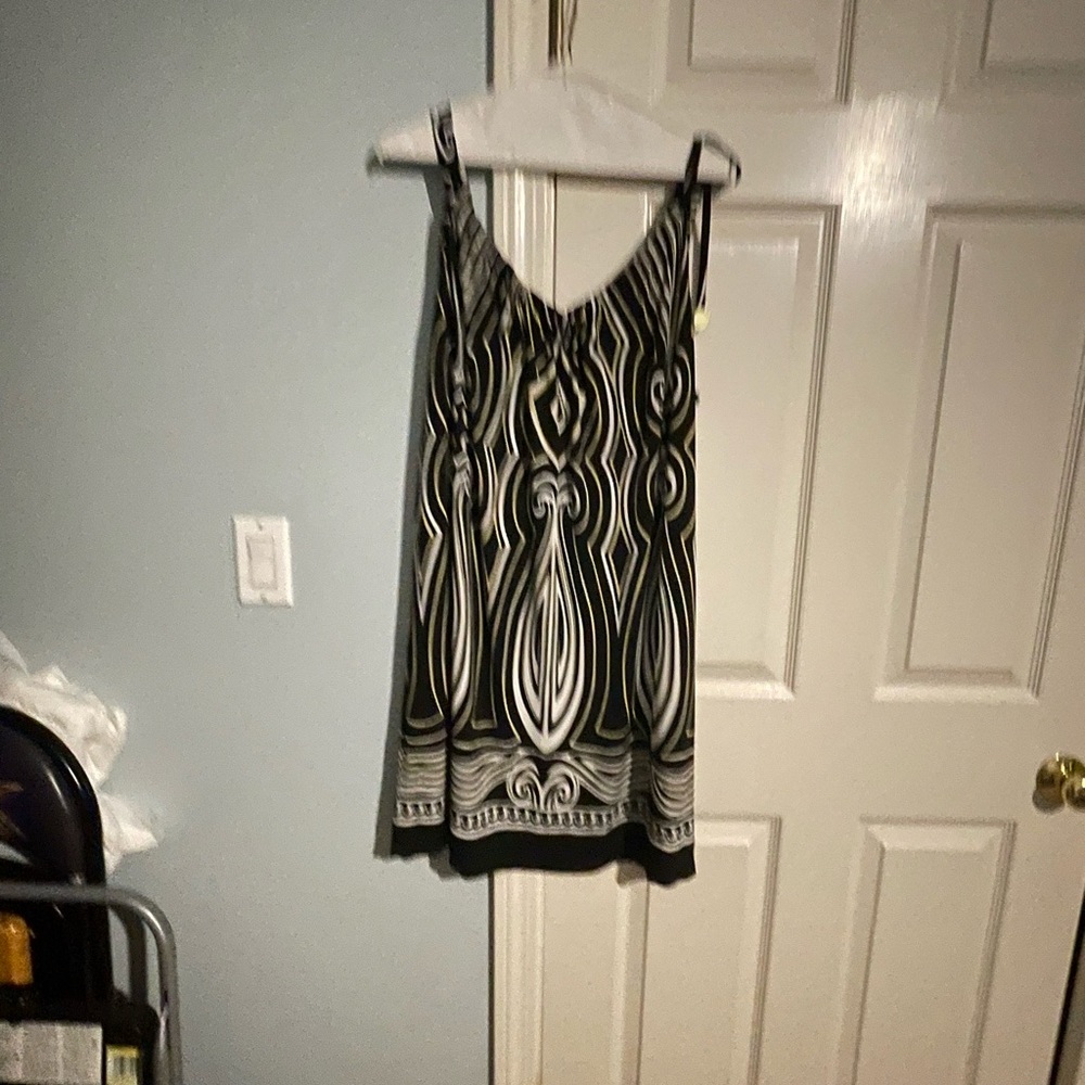 Sleeveless short swing dress